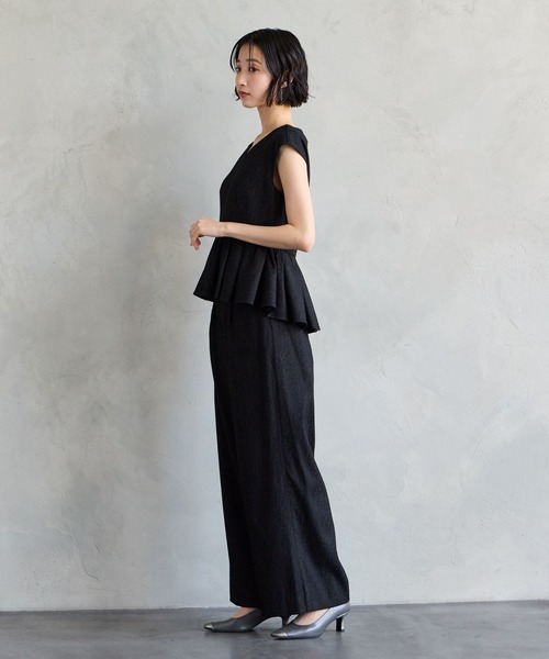 AIMER パンツドレス ふくれジャカードVネックペプラムブラウス