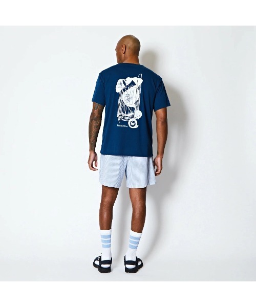 激レア AKTR uncaged Tシャツとキャップのセット！ tシャツ AKTR FREEDOM GRAPHIC LOOSE FIT T/C TEE（アクター