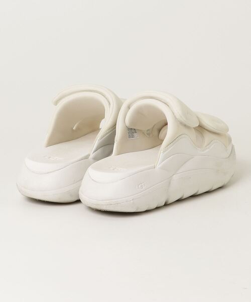 UGG ホワイトサンダル　２４ UGG Australia（アグオーストラリア） 「UGG」 フラットサンダル 24.5