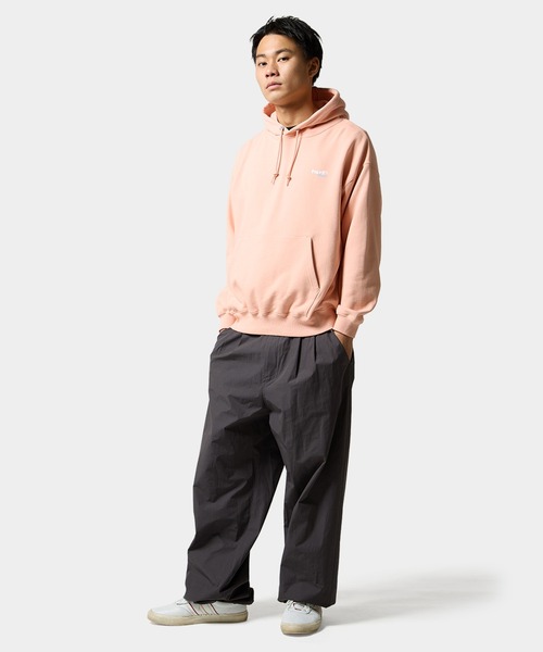 「HUF」 プルオーバーパーカー S ピンク系その他 メンズの画像