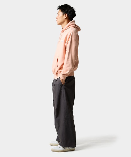 「HUF」 プルオーバーパーカー S ピンク系その他 メンズの画像
