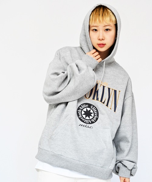 大きいサイズ✰*。デザインパーカー ホワイト 【EVERLAST(エバーラスト)】フードプリントダンボール