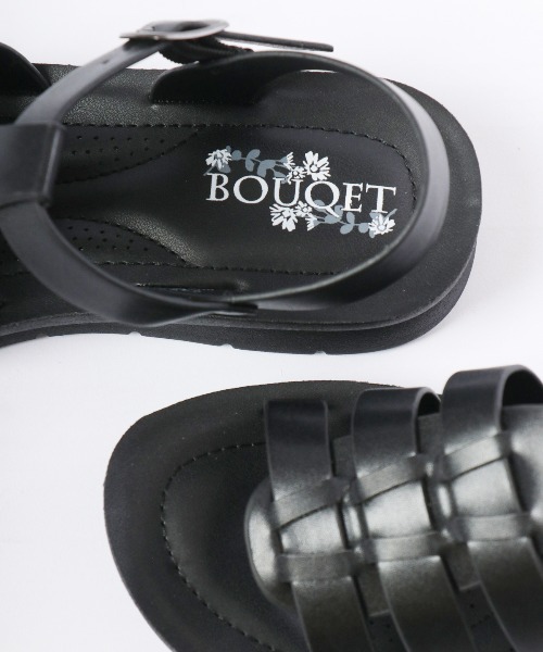 Revontulet レヴォントゥレット　サンダル QUI編集部がNUBIANで見つけた、今夏足もとに差をつけるサンダル