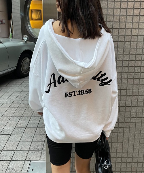 Roger&Raw トレーナー スウェット バック刺繍Vネックスウェット