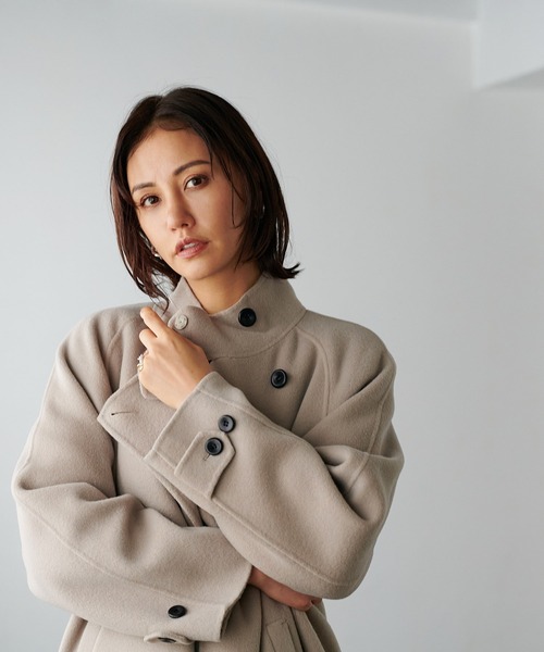 コート アウター シャルム加工ウールリバースタンドネックコート レディースの画像