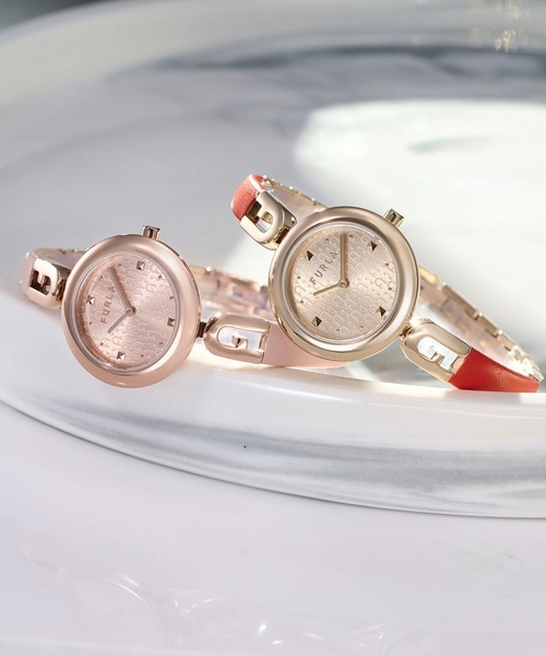 FURLA レディース　腕時計 FURLA (フルラ) の新作時計​ 『FURLA EASY SHAPE/FURLA LOGO LINKS