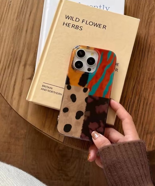 COACH レキシー　スマホケース　iPhone 15 Pro COACH コーチ iPhone15 PRO MAX ケース レキシー 恐竜 - メルカリ