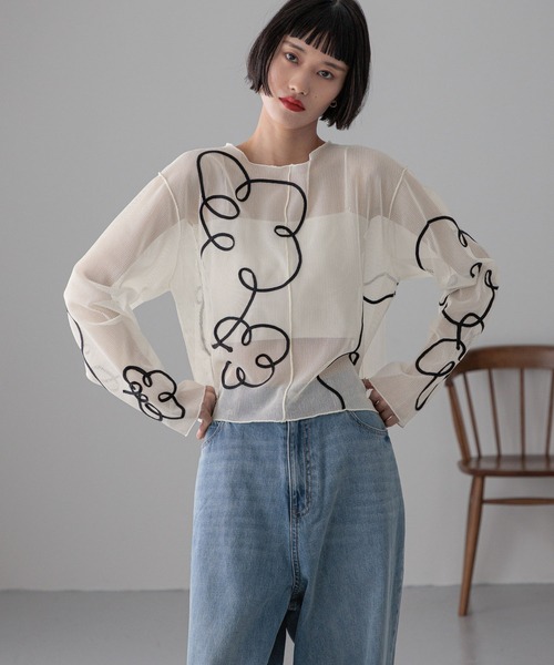 LOWRYS FARM（ローリーズファーム） tシャツ エンブロイダリープル