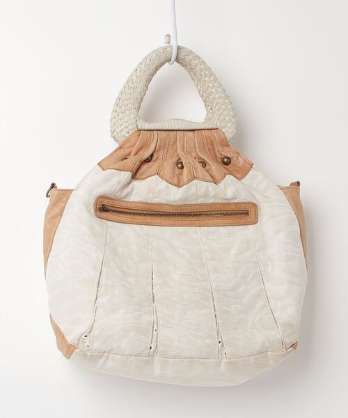 【LE VERNIS/ル ベルニ】　ボクシースクエアバッグ　90's Bag LE VERNIS（ル・ベルニ）の「LE VERNIS(ル・ベルニ)BOXY SQUARE