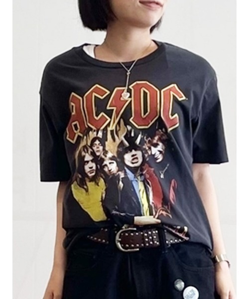 AC/DC 79ワールドツアー 半袖Tシャツ AC/DC 79ワールドツアー 半袖Tシャツ - メルカリ