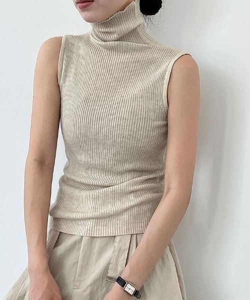 タンクトップ ノースリーブ リブ編みタートルネックノースリーブニット
