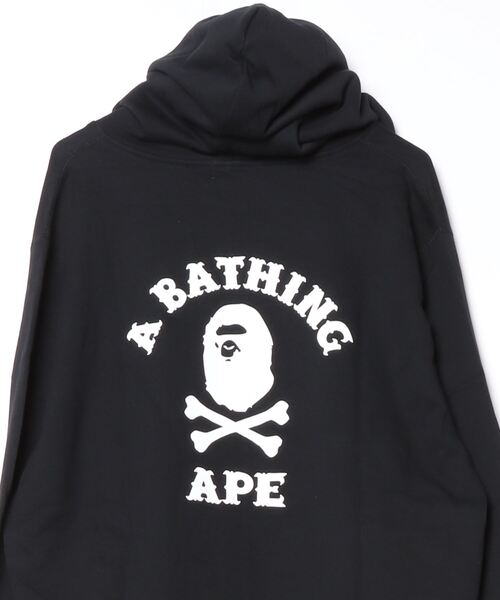 A BATHING APE（アベイシングエイプ） ジップアップパーカー MEDIUM