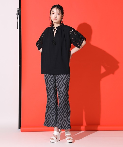 Limue スラックス パンツ ジオメトリックプリントドロストパンツ