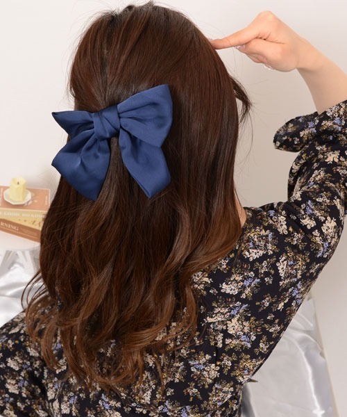 VIBGYOR Women ヘアクリップ 「float」サテン ビッグリボン バレッタ