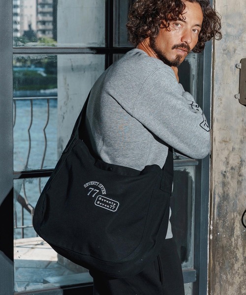 seventy seven ショルダーバッグ mko13169-embroidery newspaper bag