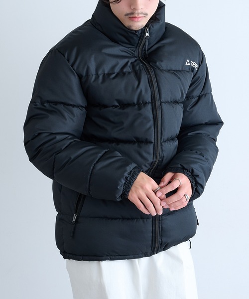 展示のみ美品 GERRY DOWNVEST 　ブラック GERRY/ジェリー 別注 ビッグシルエット撥水防風ナイロン スタンド