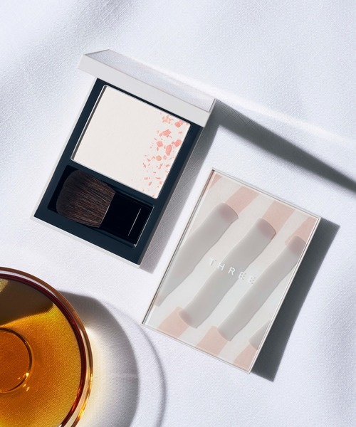 THREE（スリー） フェイスパウダー セイクリッドスペース フェイス