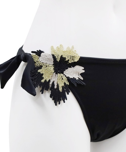 ANNEBRA（アンブラ） 水着 Golden Bloom モチーフレースビキニ