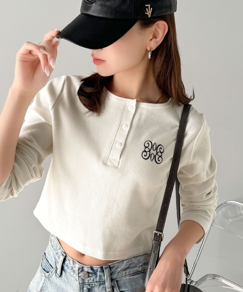 mily bilet tシャツ 「mily bilet」指先も胸元も、あざと可愛い。ロゴ