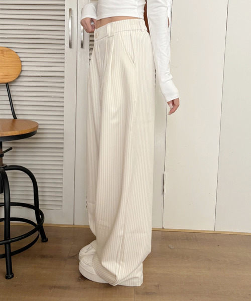 SALE【AMI】ピンストライプ ワイドレッグ パンツ AMI Paris ストライプ ワイドパンツ | ブラック | FARFETCH JP