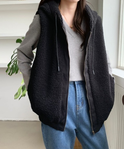 ABITOKYO(アビトーキョー) ベスト ジレ フーディ付きボアベスト ABITOKYO(アビトーキョー) ベスト ジレ フーディ付きボアベスト