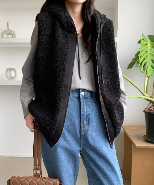 ABITOKYO（アビトーキョー） ベスト ジレ フーディ付きボアベスト 