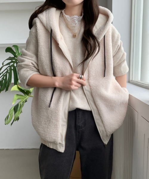 ABITOKYO（アビトーキョー） ベスト ジレ フーディ付きボアベスト