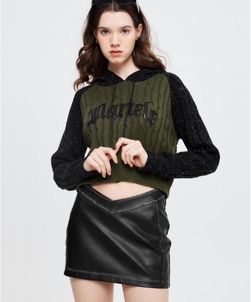 DEVICE（デバイス） ニット セーター クロップド丈 フロントロゴ