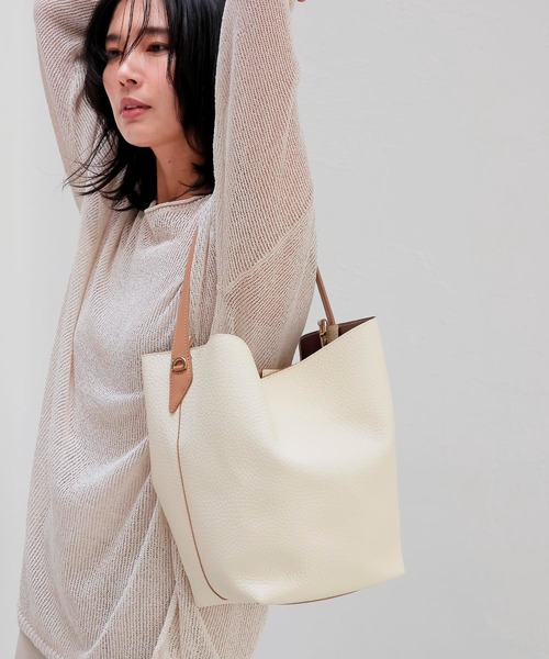 新品ロリステッラ ショルダーバッグ LORISTELLA ロリステッラレザーショルダーバッグ