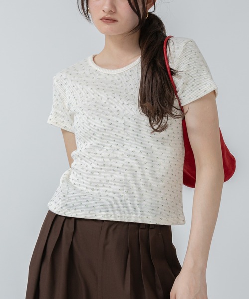 tシャツ 花柄半袖サーマルカットソー/ワッフル 花柄 小花柄 シンプル 春服 夏服 チビT コンパクト 韓国 ガーリー レディース