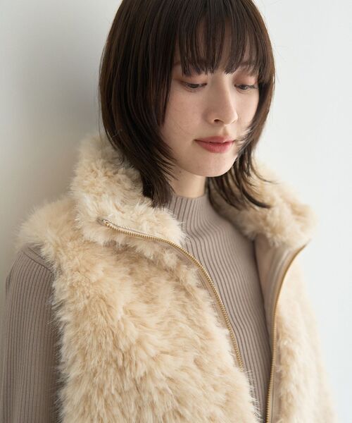 YECCA VECCA（イェッカヴェッカ） ベスト ジレ カーリーファーZIPジレ