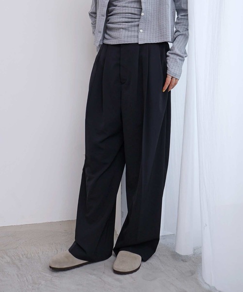 fig London（フィグロンドン） スラックス パンツ 3tuck pants