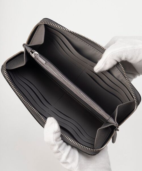 音*魂様 COACH グレー 長財布 型押しロゴ 高知の財布 グレー×ブラック