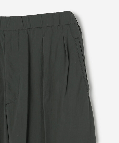 ワイドパンツ パンツ mando | 「別注」 製品染め ナイロンパンツ MEN メンズの画像