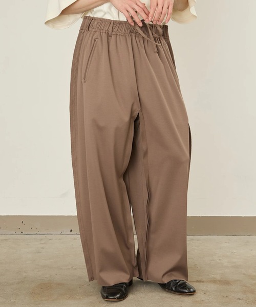 パンツ logo slit pants I'm here:（アイムヒアー） パンツ 「i'm here : 」” SLIT ” PANTS