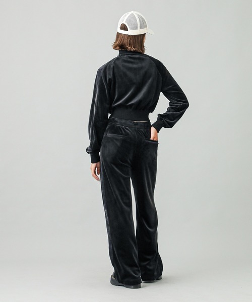Fashion nova Velvet Track Pants ベロアパンツ SLY（スライ）の「VELOUR WIDE TRACK PT ベロア ワイド トラック
