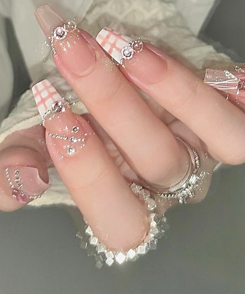 ピンクビジュー ×フレンチネイルチップ ピンクビジュー ×フレンチネイルチップ 3D バタフライ ビジューライン