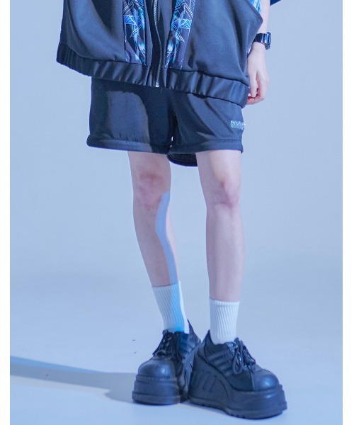 ililil パンツ 「ililil/イルイルイル」「外せ、壊せ、再構築