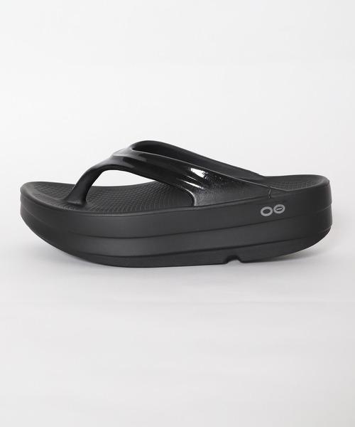 OOFOS（ウーフォス） ウーメガ リカバリーサンダル サンダル 夏