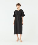 ワンピース 半袖 スムースリネン Vネックワンピースの詳細画像1