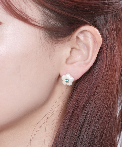 MARY QUANT ピアス マリークワント mary quant デイジーシェイプ