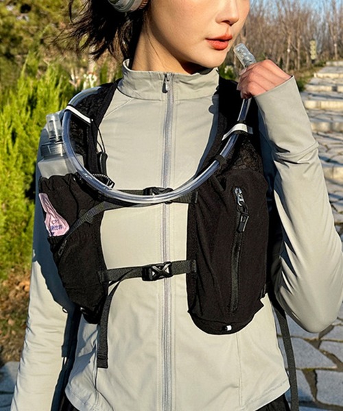 完売品　美品　on ナイロン　ベスト　ランニング 完売品 美品 on ナイロン ベスト ランニング ランニングベスト | On 日本