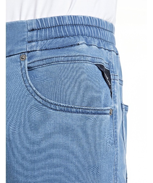ジーンズ リラックステーパードLANNY Touch denim メンズの画像