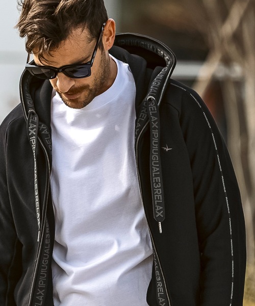 1PIU1UGUALE3 RELAX 「1PIU1UGUALE3 RELAX 」 ジップアップパーカー L