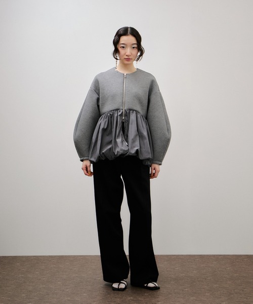 最終値下げADORE アドーア タフタペプラムカーディガン1回着用 ADAM ET ROPÉ FEMME(アダム エ ロペ ファム) / ミックスボタンペプラム