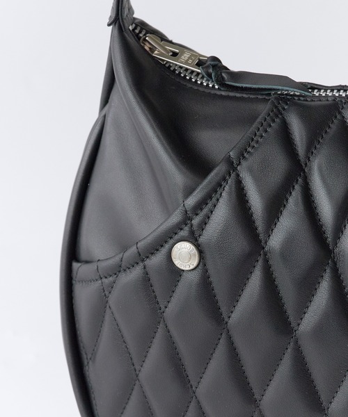 Schott N.Y.C（ショット） ショルダーストラップ キルティング