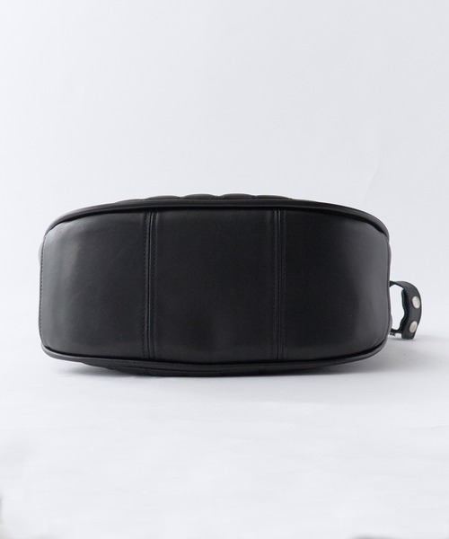 Schott N.Y.C（ショット） ショルダーストラップ キルティング 