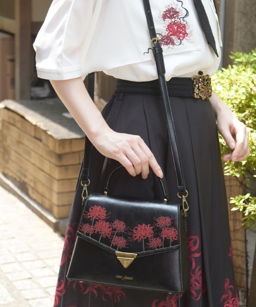axes femme 彼岸花刺繍ショルダーバッグ ハンドバッグ ゴシック 完売品 axes femme（アクシーズ ファム） ショルダーバッグ バッグ 彼岸花刺繍