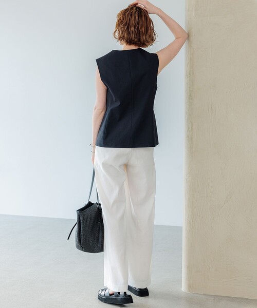 23区 - 23区 コットンリネンオックス ストレッチ ジレ ベスト ネイビー 2024SS 23区 コットンリネンオックス ストレッチ ジレ ベスト ネイビー