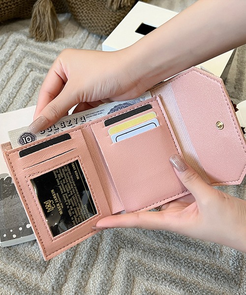 リボン付きピンクレザー二つ折り財布 Lace Ladies 財布 メタリック リボン付き レザー調 二つ折り
